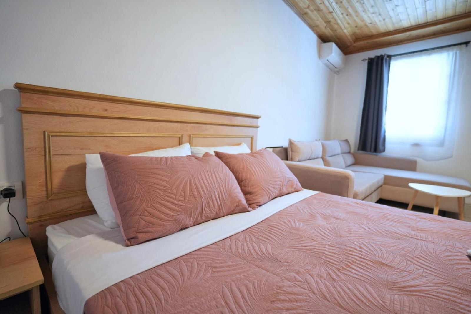 Emblematic House 4 * Gjirokastër